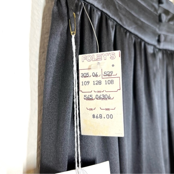 Spenser Jeremy | Vintage Deadstock Black 100% Silk Skirt - Picture 11 of 16